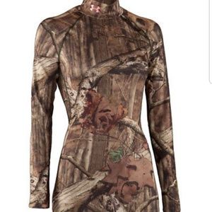 Under Armour - ColdGear Scent Control Camo top